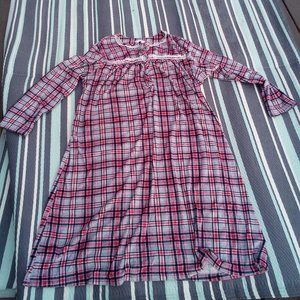 NWOT SECRET TREASURE SLEEP WEAR GOWN